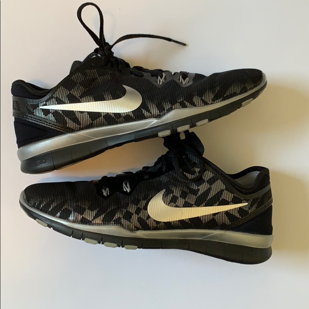 Nike Free 5.0 Sneakers
